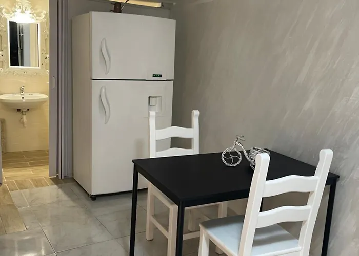 לינה וארוחת בוקר Scugnizzi נאפולי